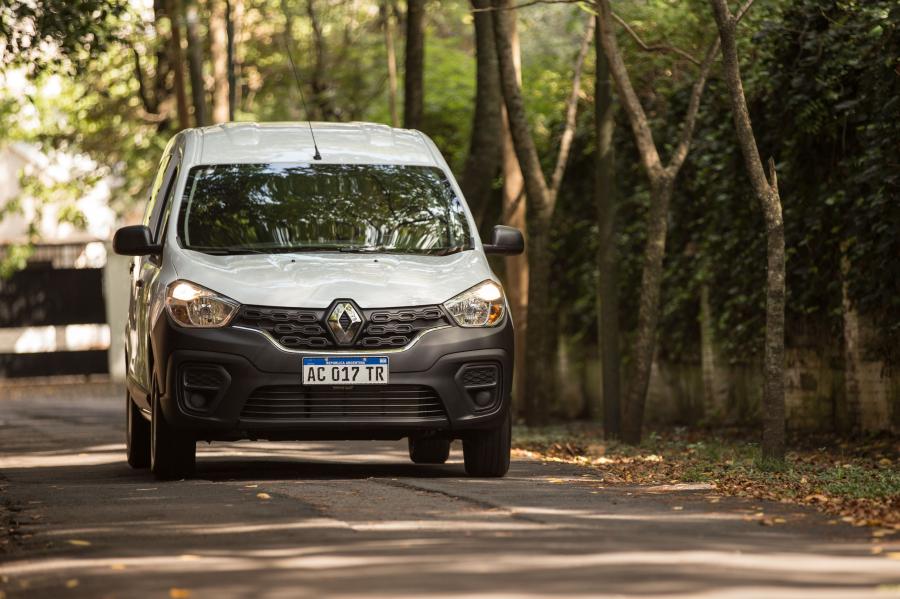  Renault Kangoo Express 2018 года  (LA) (фото 8 из 24)
